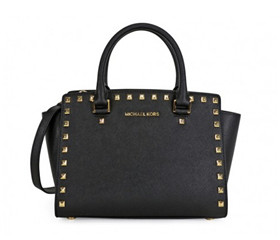 Michael Kors Selma 黑色铆钉耳朵包