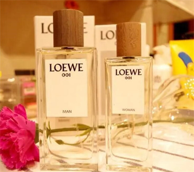 LOEWE罗意威香水真假鉴别的方法